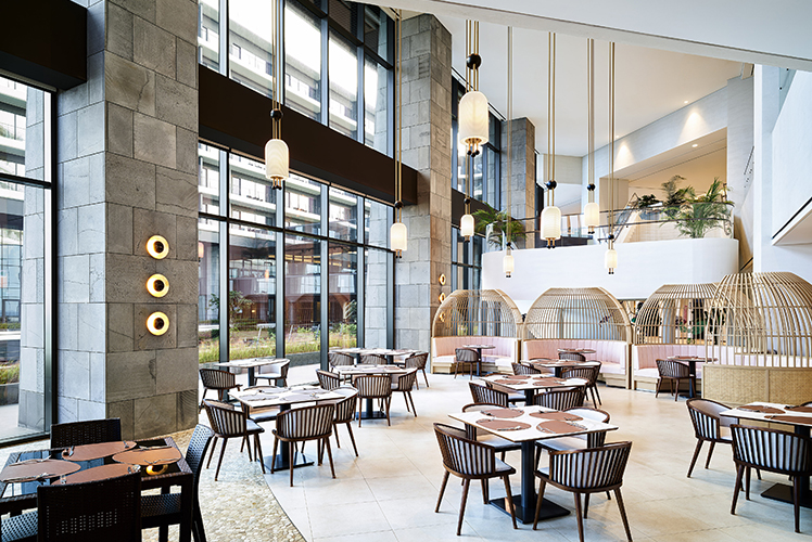 'Confetti' weekday dinner for 4 people (once per stay) 