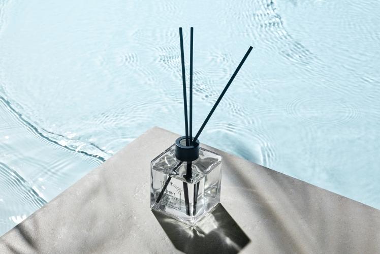 Parnas Hotel Jeju Signature Scent “Mint Forest” diffuser (once per stay) 