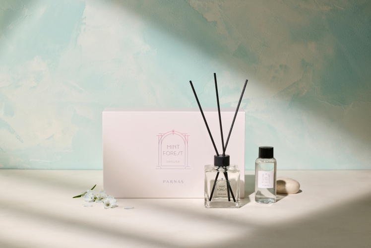 Parnas Hotel Jeju Signature Scent “Mint Forest” diffuser (once per stay) 