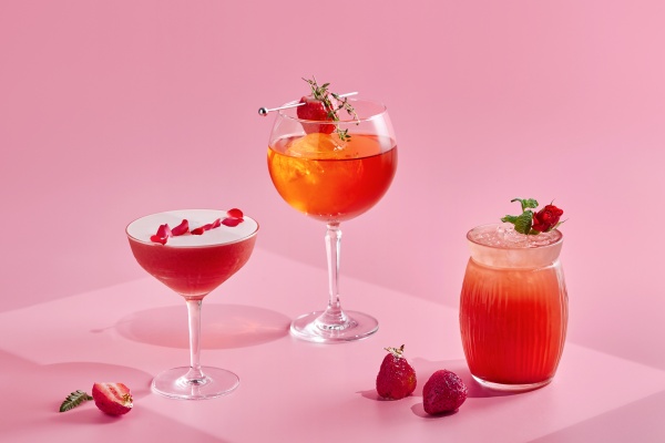 테이스트 오브 윈터 스트로베리 칵테일