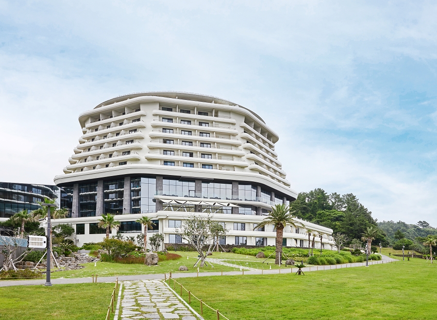 Remind Jeju Honeymoon Package
